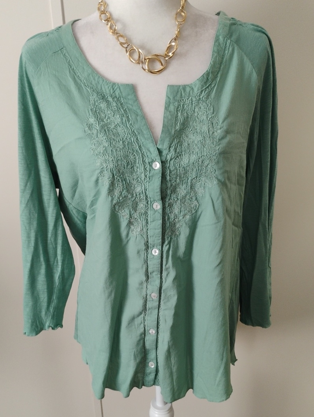 Nine West Sage Green Embroidered Button-Front Blouse
